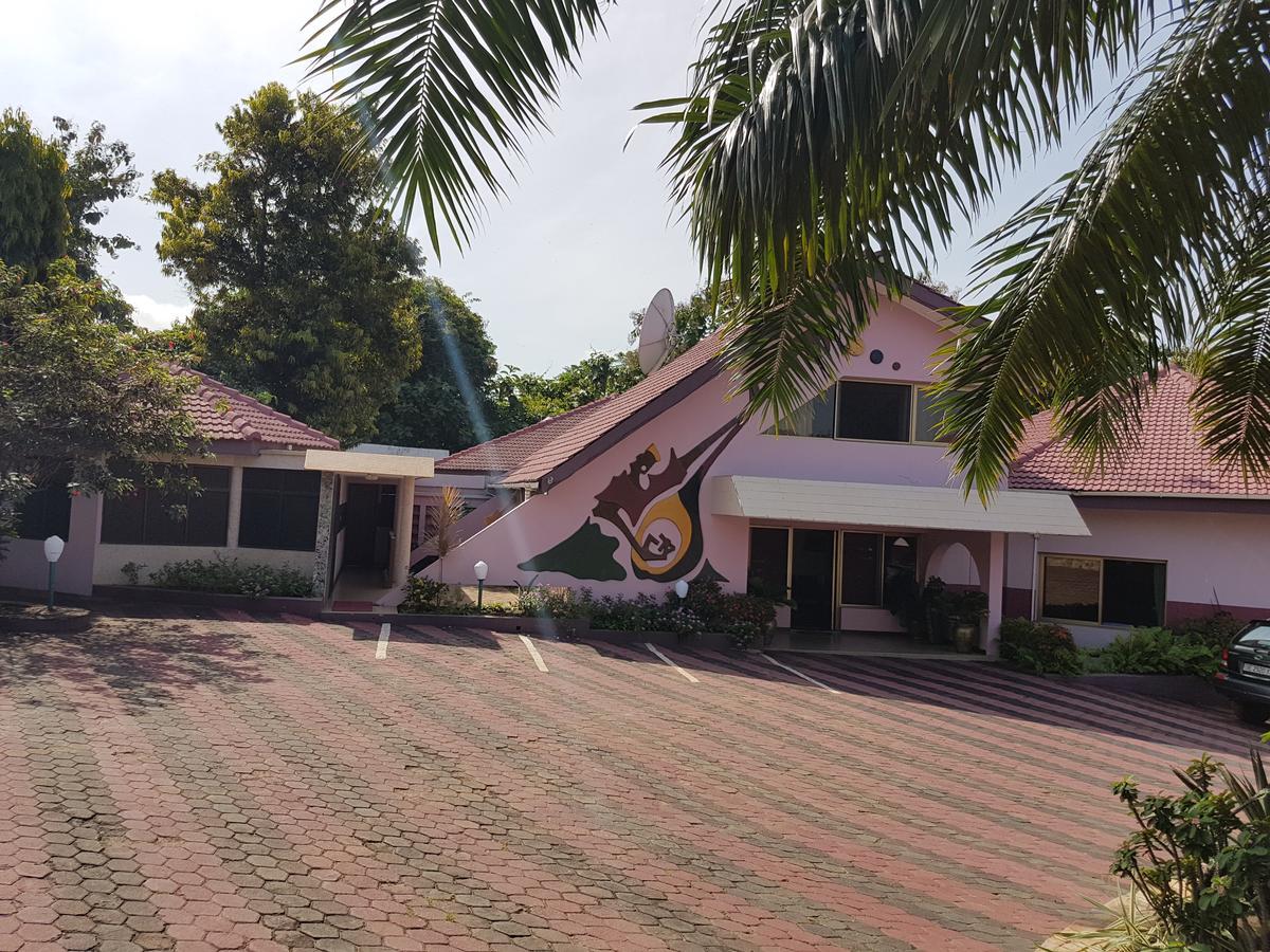 Royal Basin Resort Kumasi Exteriér fotografie
