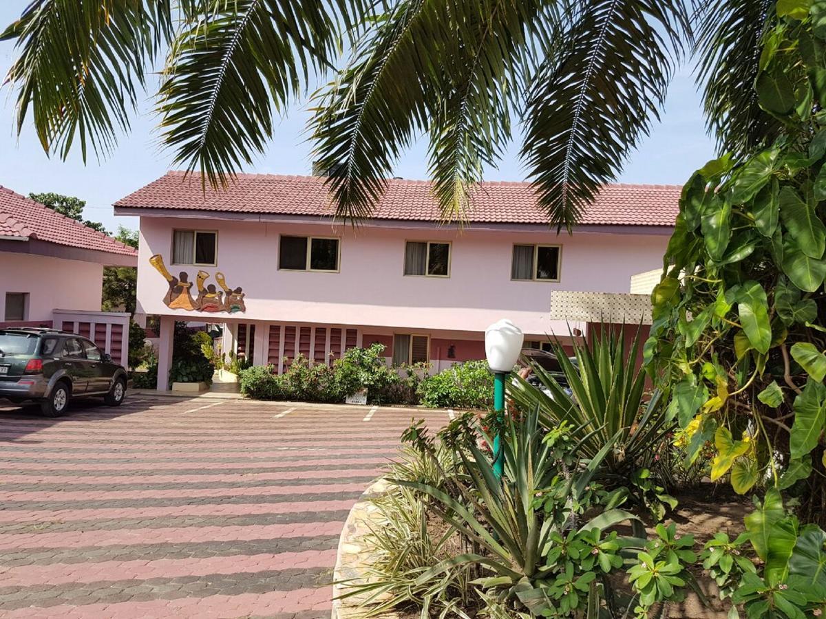 Royal Basin Resort Kumasi Exteriér fotografie